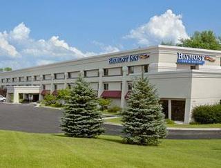 Hotel Baymont Inn & Suites - Traverse City