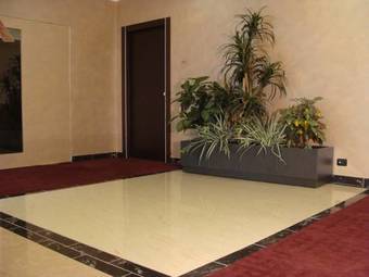 Groane Hotel Residence