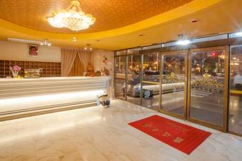 Gene Long Haiy Att Hotel