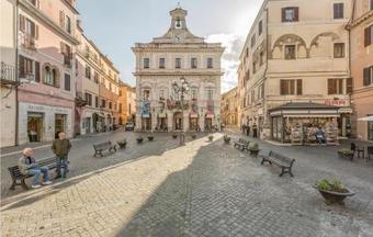 Holiday Home Fabrica Di Roma *xciv *