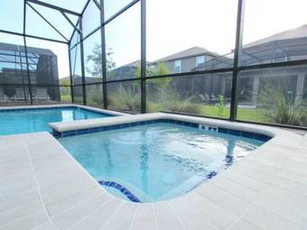 Redawning Thunderbird Road Holiday Home