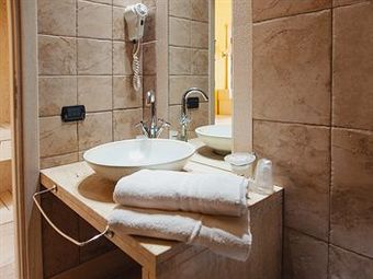 Villa Zina Park Hotel