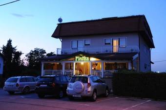 Hostal Rooms Ple?ka Near Zagreb Airport