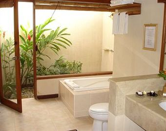 Hotel The Benoa Beach Front Villas And Spa