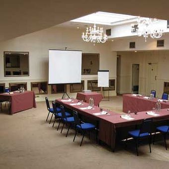 Hotel Himley Country (.)