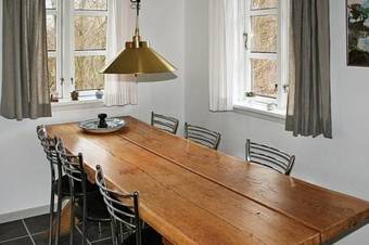 Three-bedroom Holiday Home In R�nne 2