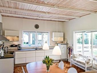 Three-bedroom Holiday Home In Nex� 3