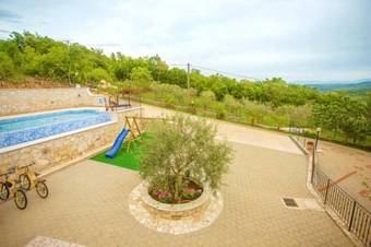Villa Lara