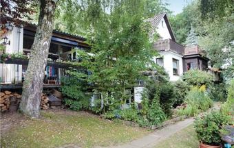 Four-bedroom Apartment Hess. Oldendorf 03