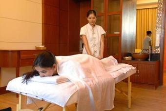 Hotel Cambay Grand Kukas