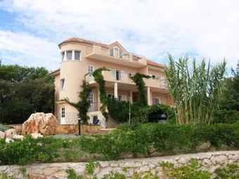 Apartamentos Villa Maris