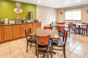 Hotel Super 8 Atlanta Airport