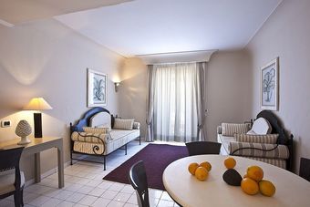 Hotel Therasia Resort Sea & Spa