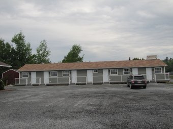 Grove Motel