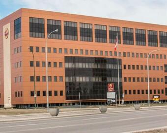 Clarion Hotel & Suites