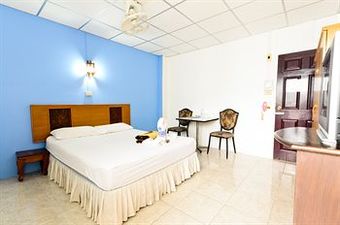 Hotel Sananwan Palace