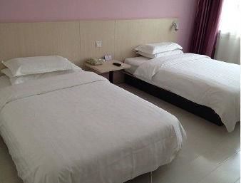 Super 8 Hotel Chaoyang Railway Station