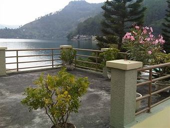 Pandu Lakeside Hotel Parapat - Toba Lake