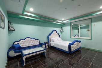 Tower Palace Tourist Hotel