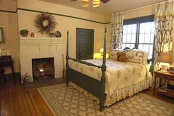 Beechwood Inn - Bed Breakfast And Wine Cellar