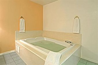 Motel Americas Best Value Inn