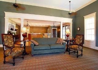 Hotel Quality Inn And Suites