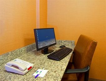 Holiday Inn Express Hotel & Suites Culpeper