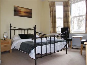 Bed & Breakfast Seafield House
