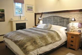 Frith Farm House Cottages