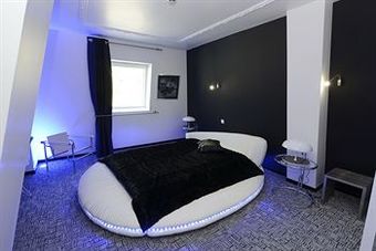 Hotel Art H�tel Rochecorbon