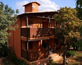 Hostal Ti� Isolda Artes & Hospedaria