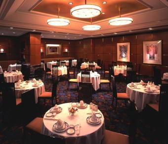 Okura Akademia Park Hotel