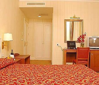 Taksim Metropark Hotel