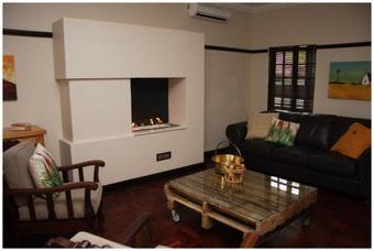 Hostal Be At Home Guesthouse