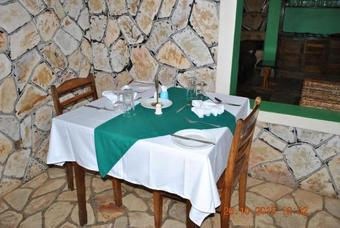 Hotel Little Woods Inn