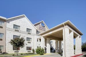 Hotel Comfort Suites I-35 North