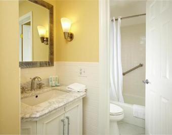 Hotel Breezeway Resort