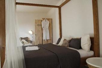 Hostal And?l Penzion & Cafe