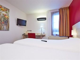 Hotel Kyriad Lyon Sud Saint Genis Laval