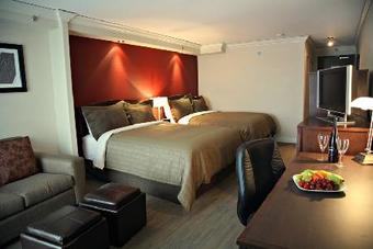 Sandman Signature Hotel Toronto Airport