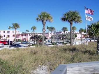 Hotel Gulf Winds Resort By Trs