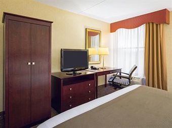 Hotel Holiday Inn Express Washington Dc East- Andrews Afb