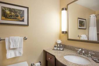 Hotel Doubletree By Hilton Grand Rapids-airport