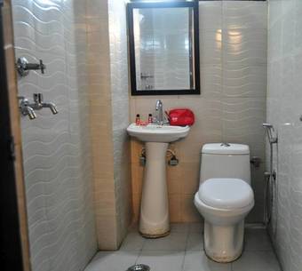 Hotel Oyo Rooms Noida Fortis Hospital