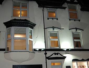 Hostal Saint Cadfans Lodge