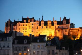 Aux Grilles Du Ch�teau