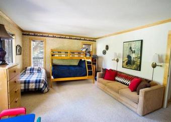 Forest Retreat Rental Cabin