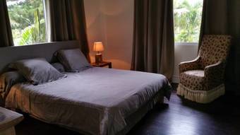 Hostal Habitation Villa Les Cassias