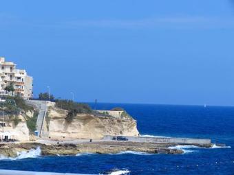 Pebbles, Apartment 1