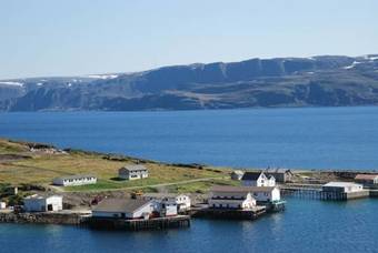 Kongsfjord Holiday Home